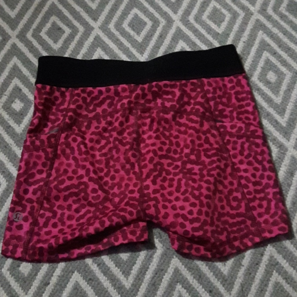 Lululemon what the sport short size 4 - Picture 6 of 8